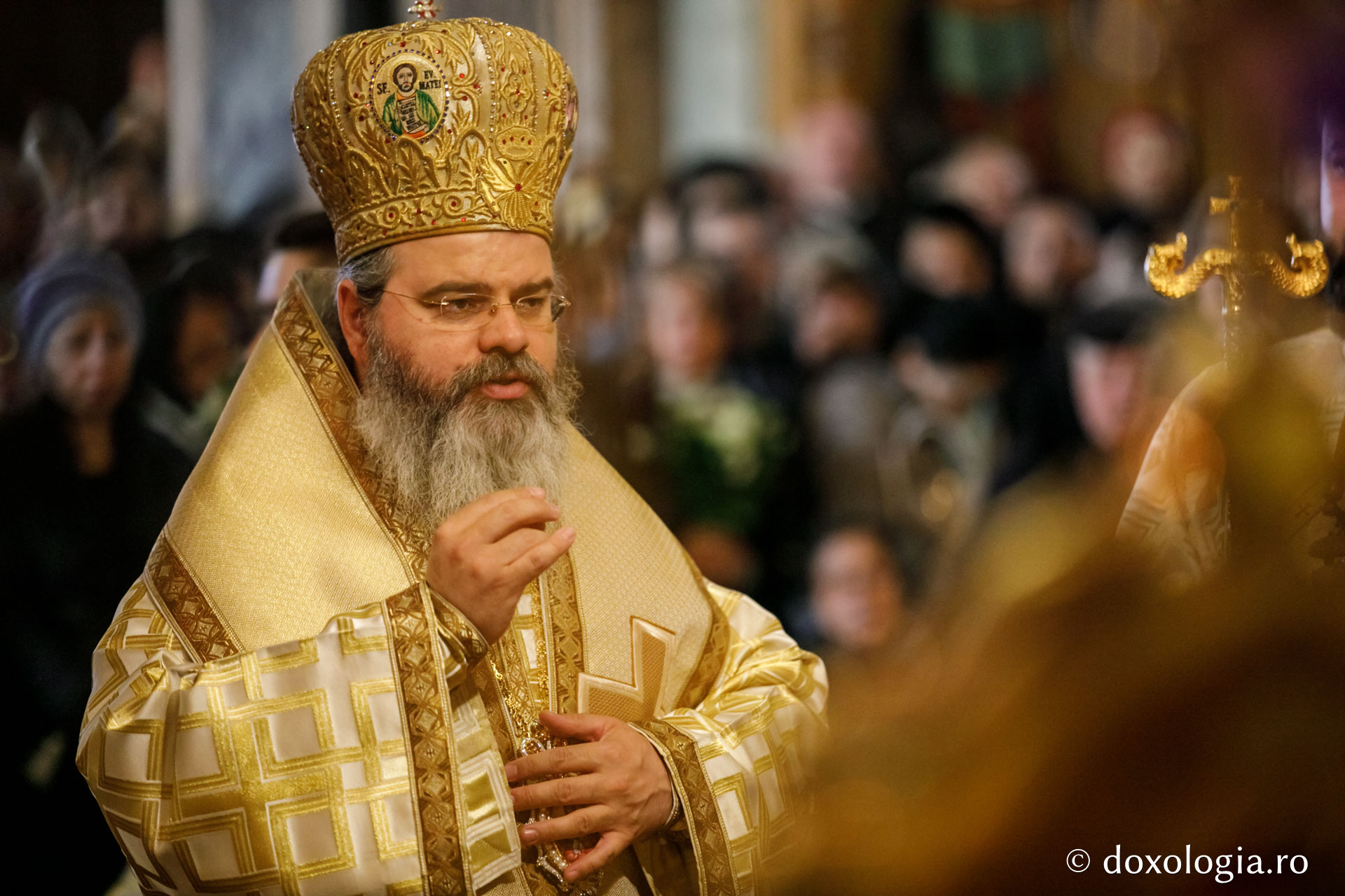 PS Ignatie a săvârșit Sfânta Liturghie la Catedrala Mitropolitană: „Îi căutăm pe sfinți pentru că vrem să fim oameni frumoși la suflet”