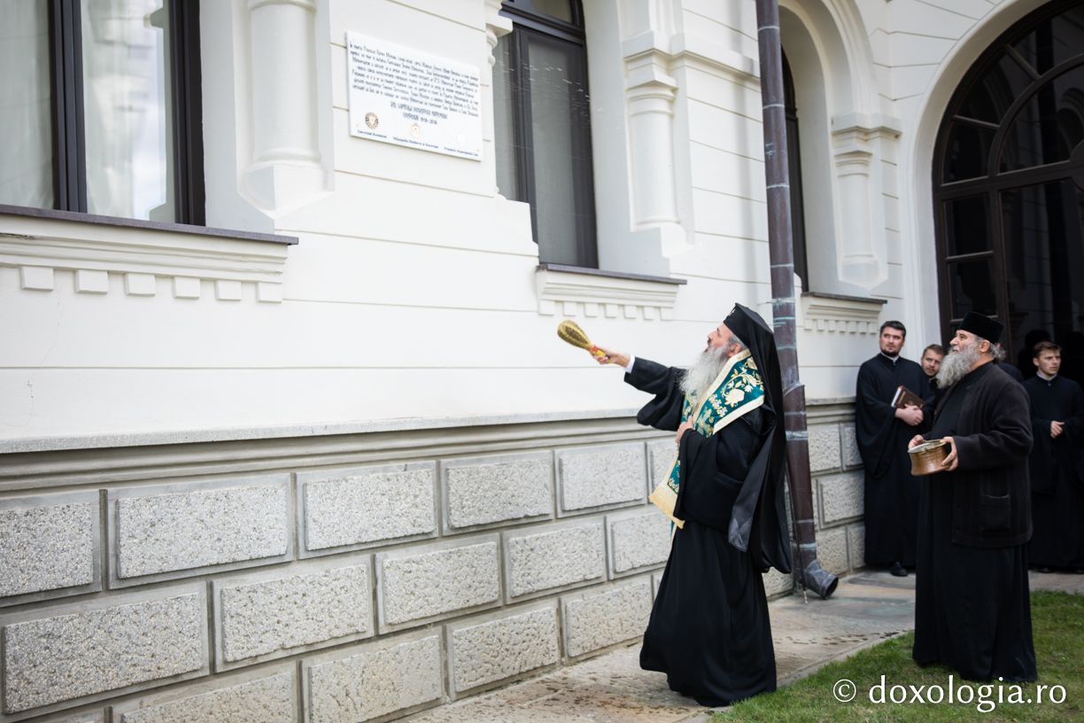 1918-2018: O placă comemorativă în curtea Catedralei Mitropolitane din Iași