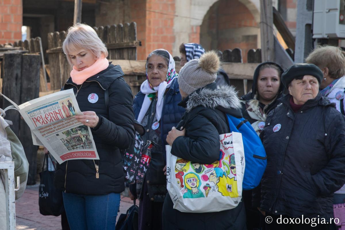 PS Ignatie a săvârșit Sfânta Liturghie la Catedrala Mitropolitană: „Îi căutăm pe sfinți pentru că vrem să fim oameni frumoși la suflet”