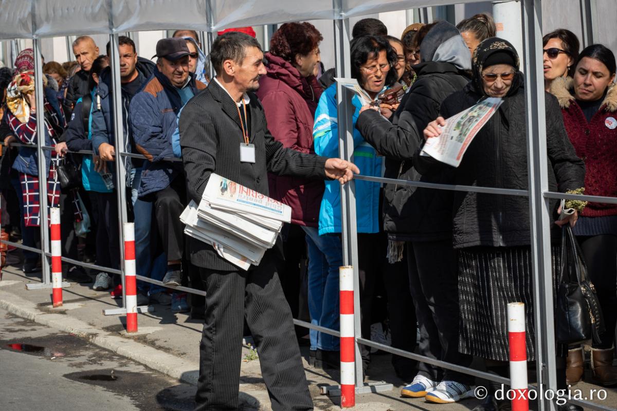 PS Ignatie a săvârșit Sfânta Liturghie la Catedrala Mitropolitană: „Îi căutăm pe sfinți pentru că vrem să fim oameni frumoși la suflet”