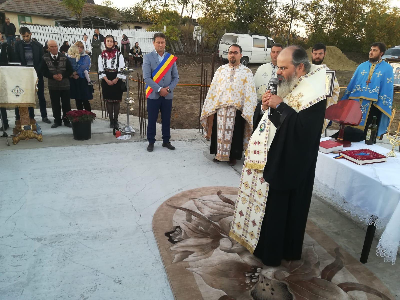 Slujbe arhiereşti în protopopiatele Bârlad şi Huşi