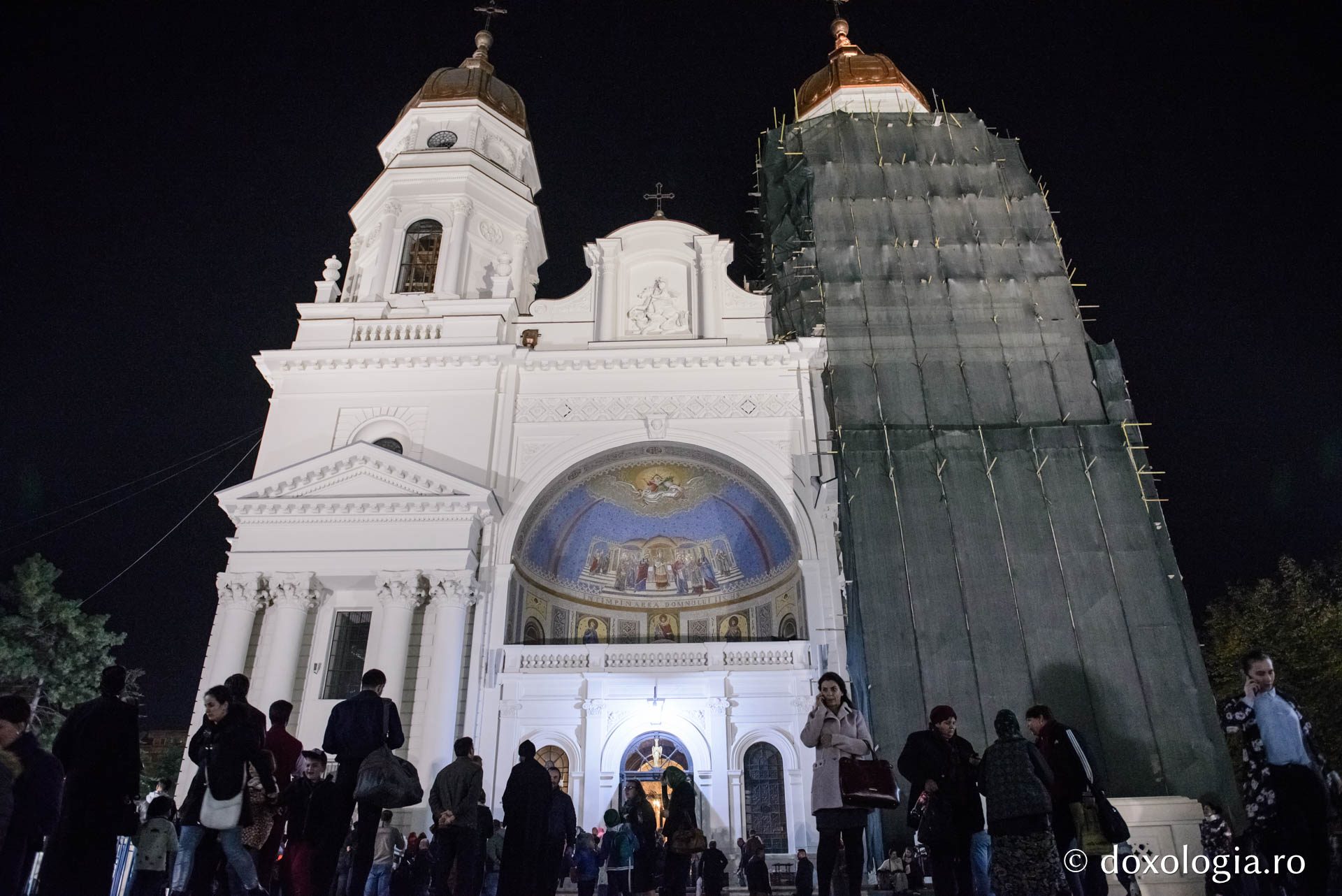 (Foto) Priveghere închinată Sfântului Apostol Andrei, la Catedrala Mitropolitană din Iași