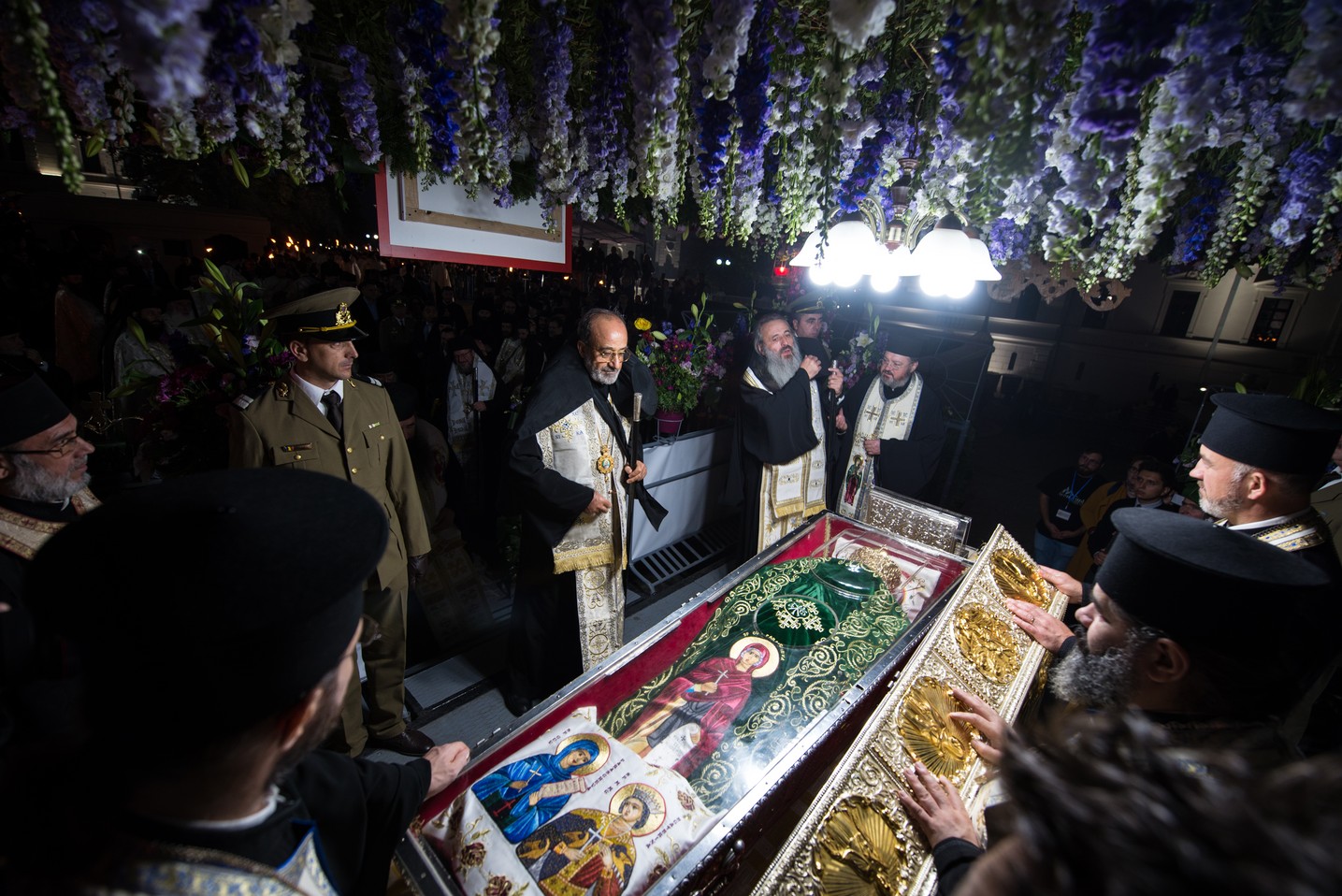 Hramul Sfintei Parascheva: 23.000 de pelerini au străbătut „Calea Sfinților” la Iași