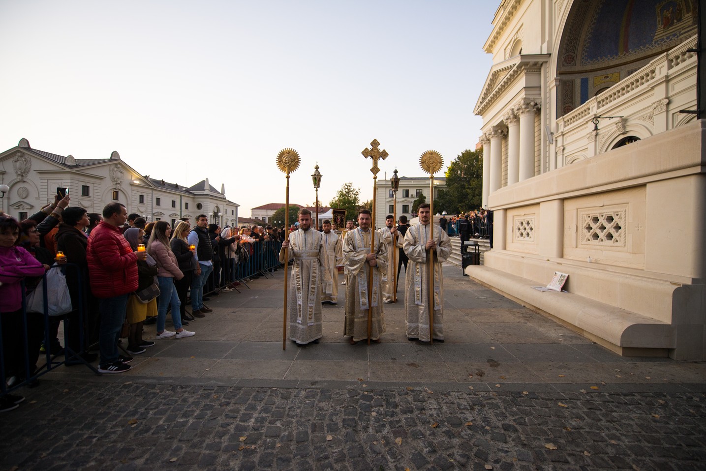 Hramul Sfintei Parascheva: 23.000 de pelerini au străbătut „Calea Sfinților” la Iași