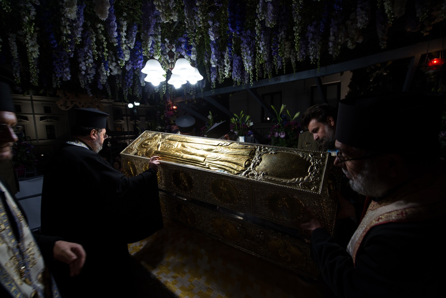 Hramul Sfintei Parascheva: 23.000 de pelerini au străbătut „Calea Sfinților” la Iași