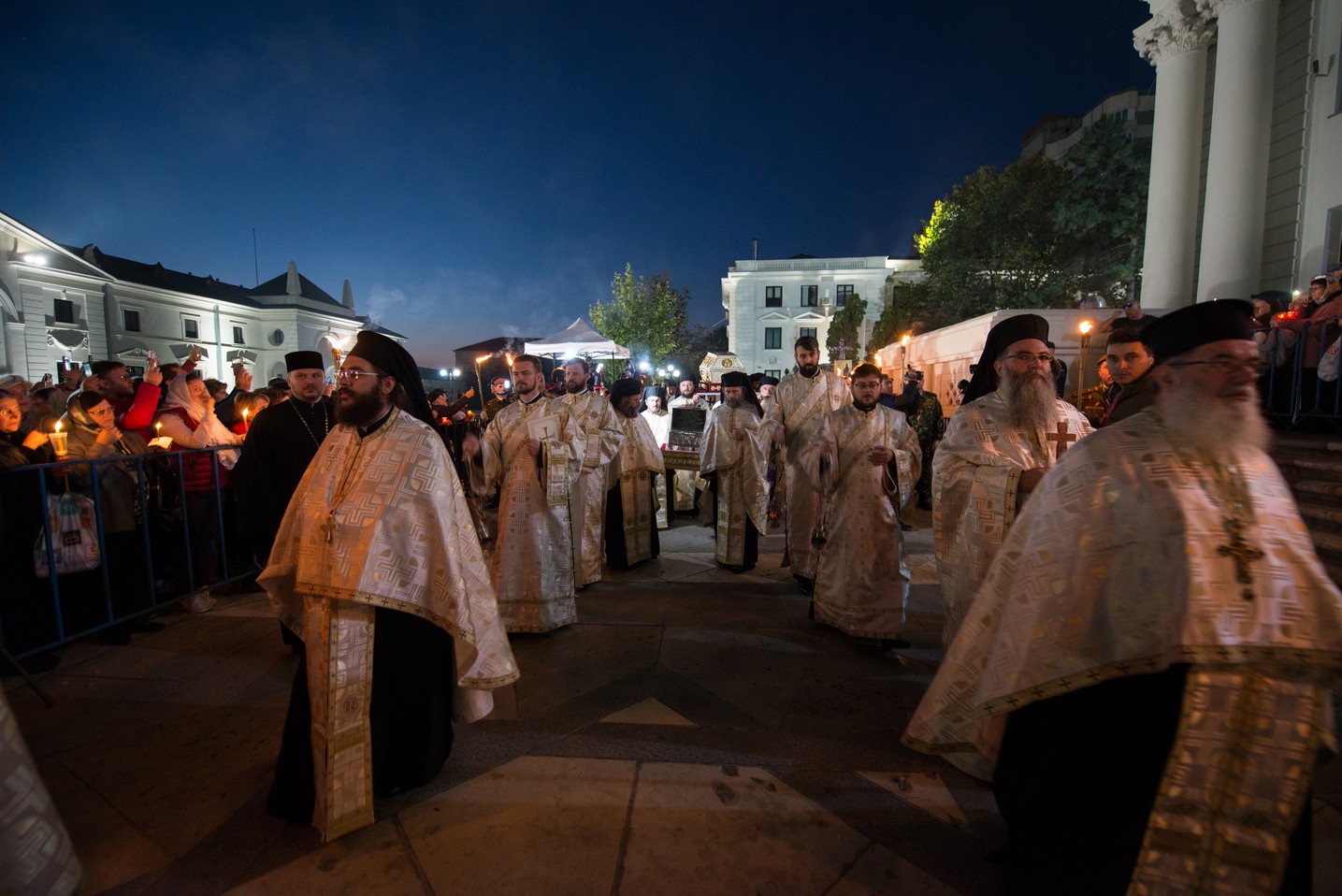 Hramul Sfintei Parascheva: 23.000 de pelerini au străbătut „Calea Sfinților” la Iași