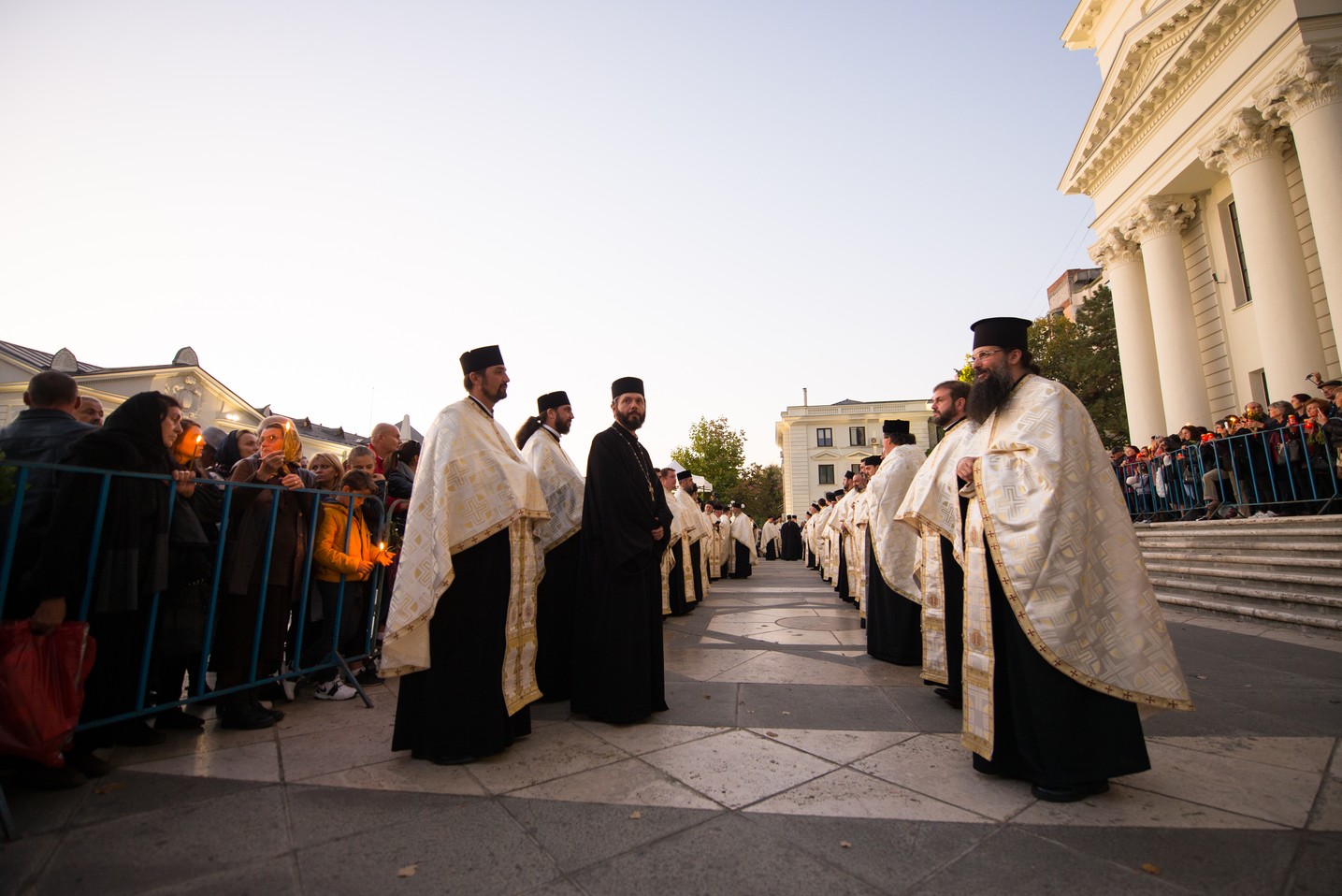Hramul Sfintei Parascheva: 23.000 de pelerini au străbătut „Calea Sfinților” la Iași