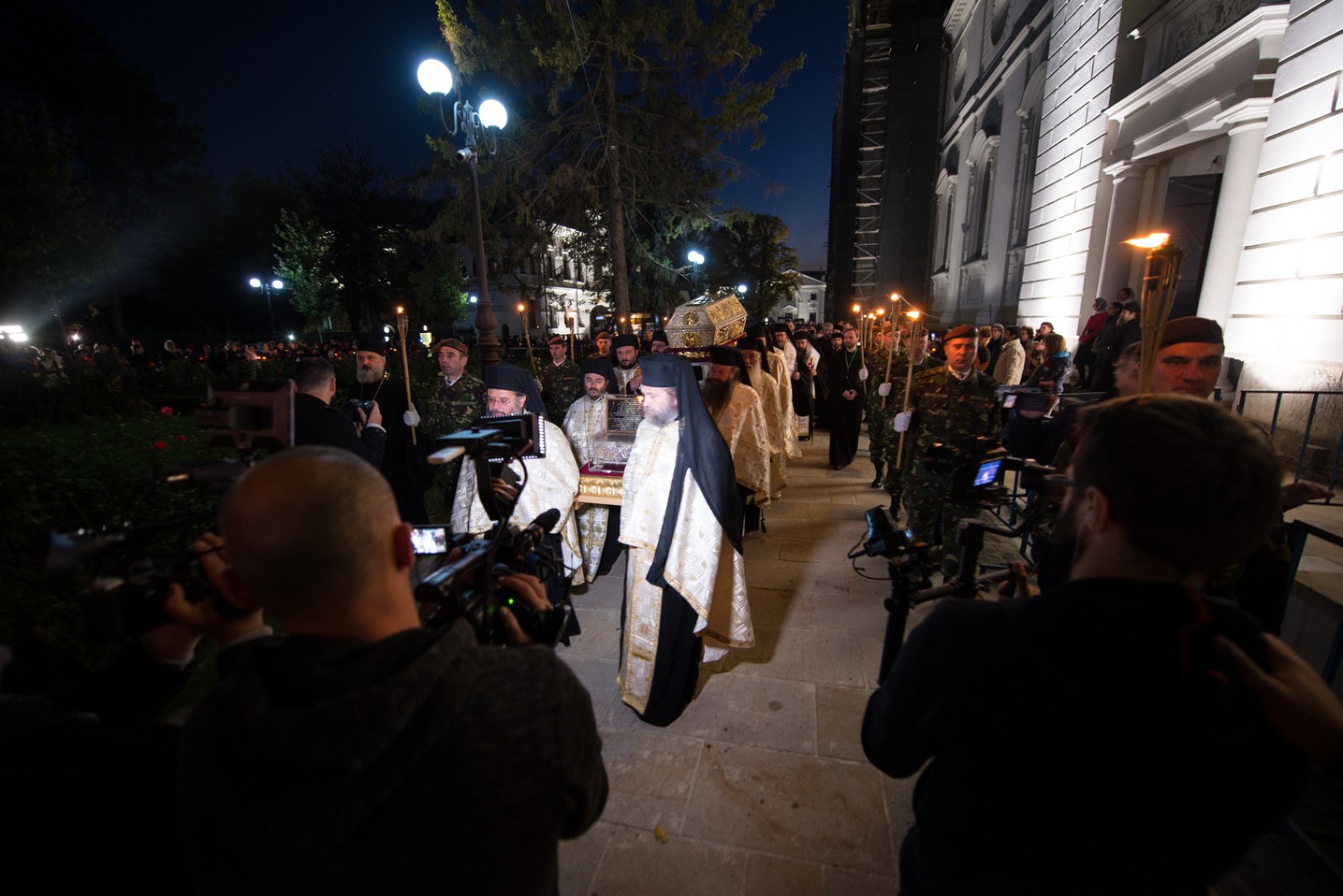 Hramul Sfintei Parascheva: 23.000 de pelerini au străbătut „Calea Sfinților” la Iași