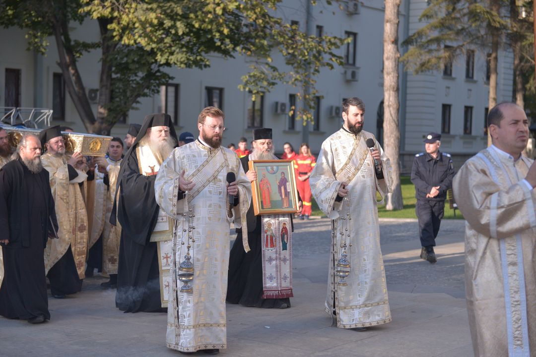 Hramul Mitropoliei Moldovei și Bucovinei la final: Moaștele Sfintei Parascheva au fost așezate în Catedrala Mitropolitană din Iași