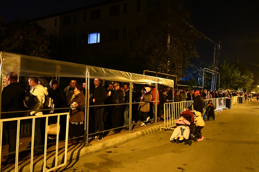 Jertfă şi credinţă la rândul Sfintei Parascheva