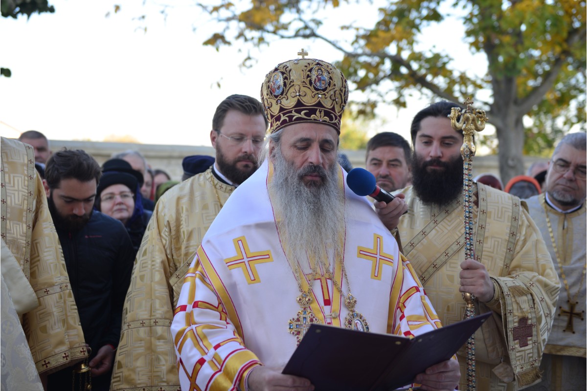 Resfințire de biserică la Aroneanu - Iași: „Raportându-ne la cele cuprinse în cuvântul Domnului din Scriptură, nu ne vom rătăci niciodată”