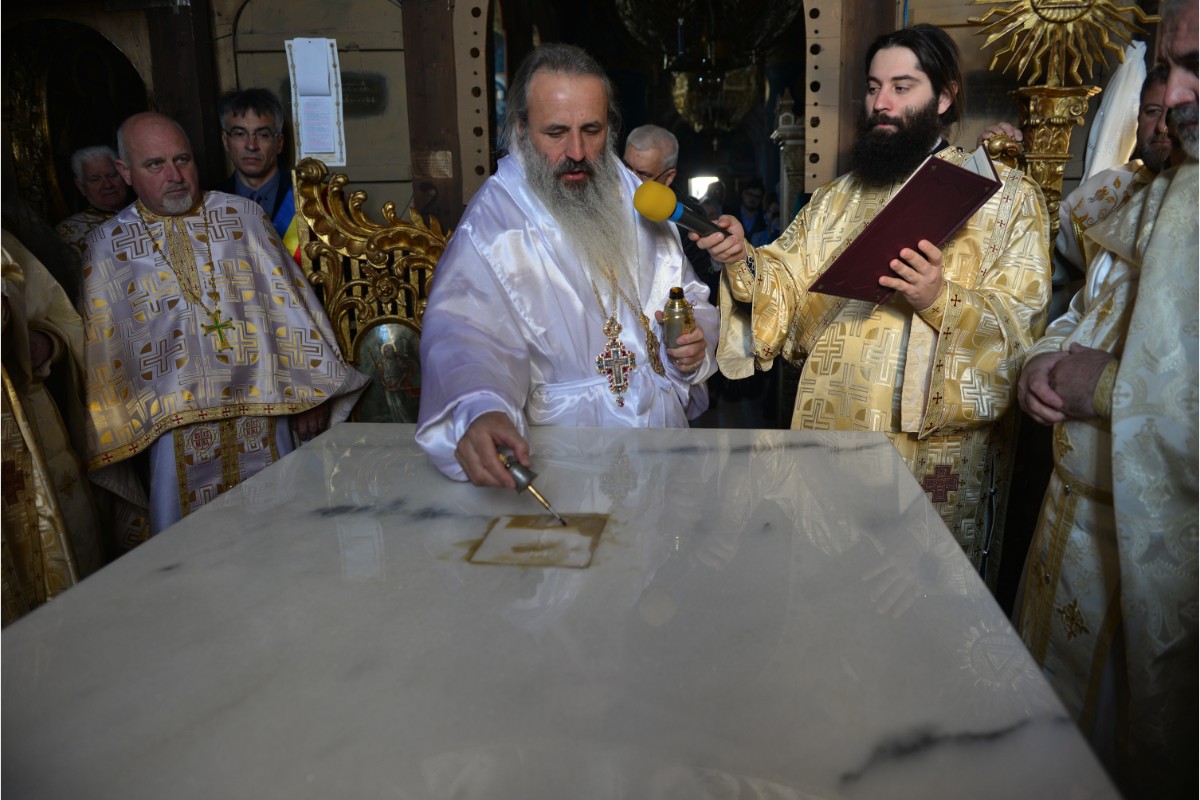 Resfințire de biserică la Aroneanu - Iași: „Raportându-ne la cele cuprinse în cuvântul Domnului din Scriptură, nu ne vom rătăci niciodată”