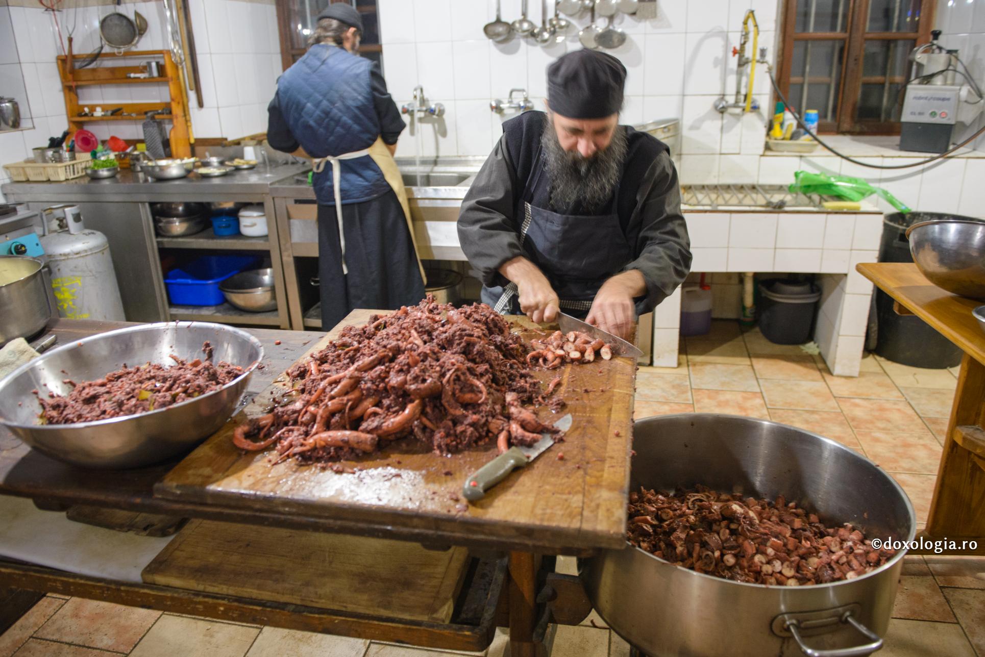 10 reguli ale succesului în gătit, de la Părintele Epifanie din Muntele Athos