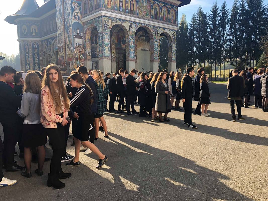 Activităţi dedicate „Şcolii altfel”, la Seminarul Teologic de la Mănăstirea Neamţ