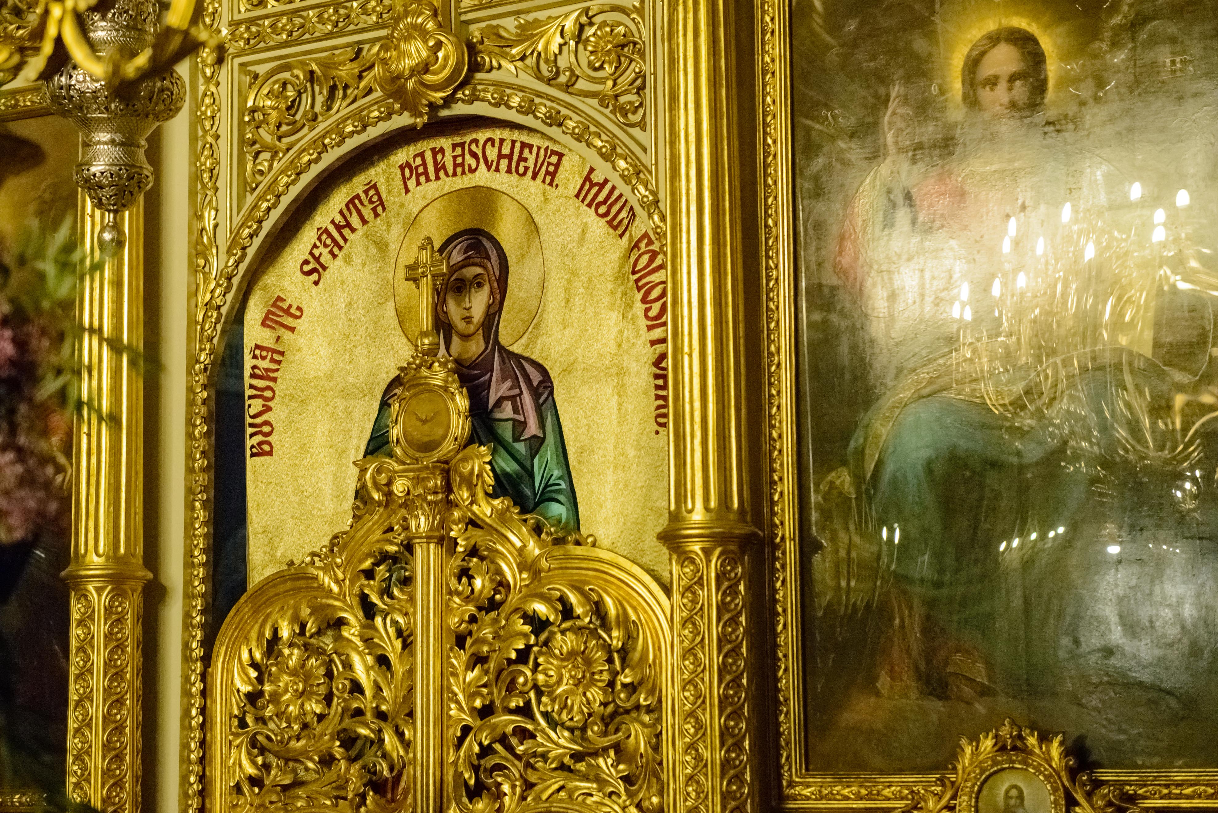 Foto: Flavius Popa Troparul Sfintei Cuvioase Parascheva