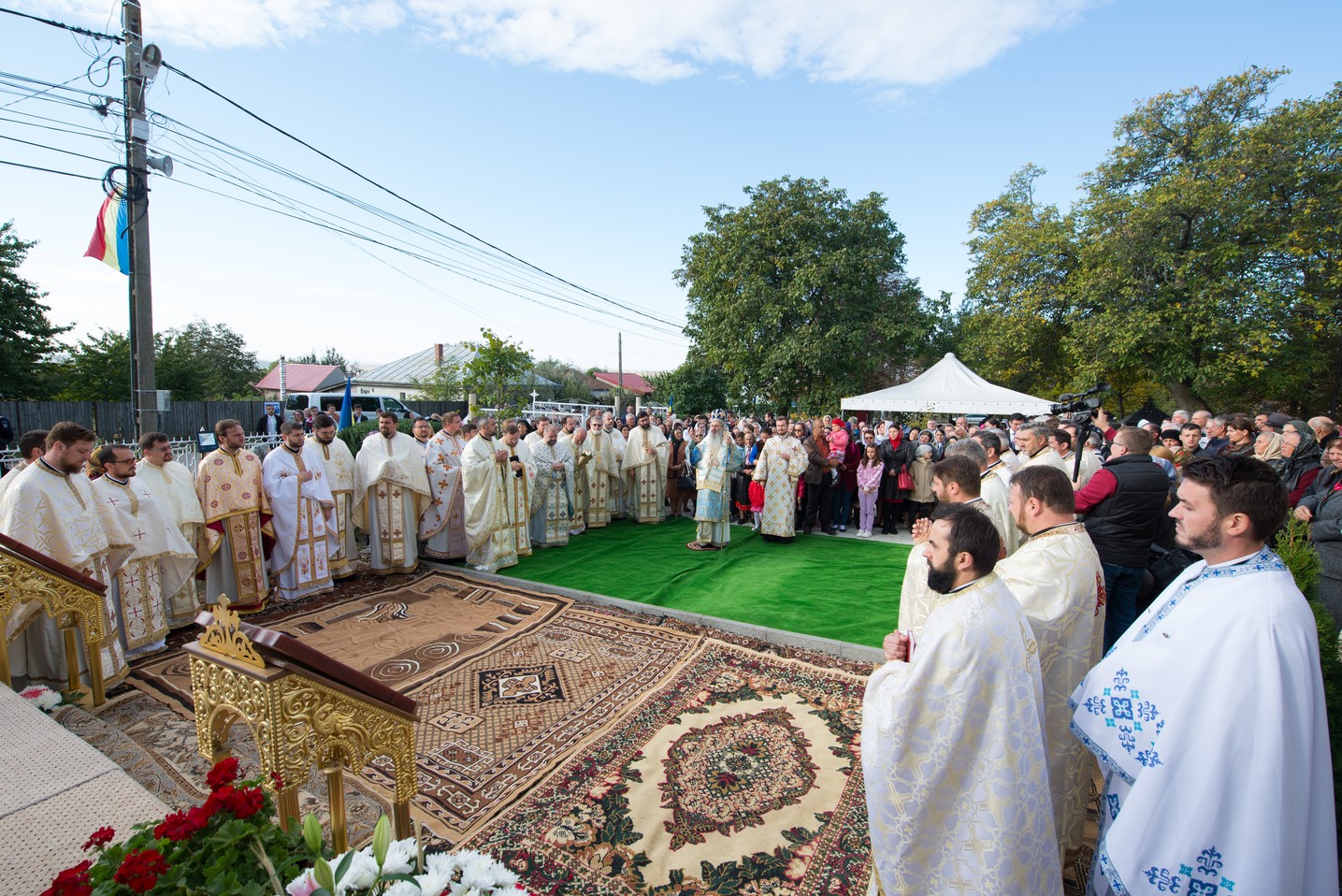 Ansamblu parohial impresionant, sfințit de IPS Mitropolit Teofan la Belcești