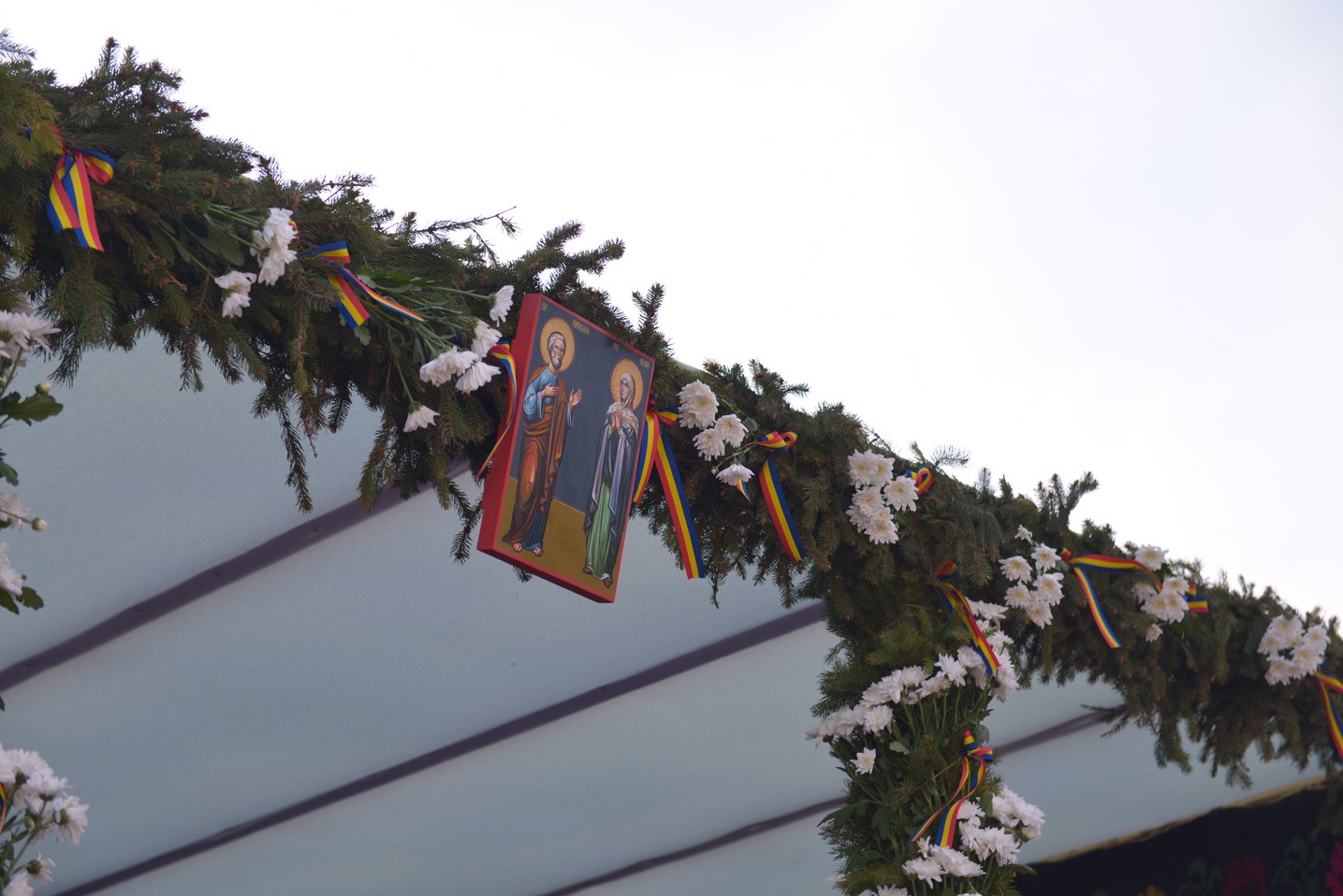 Sfințire de biserică la Avrămeni: „Domnul Hristos nu dorește să rămână cu forța în viața noastră” Sfințire de biserică la Avrămeni: „Domnul Hristos nu dorește să rămână cu forța în viața noastră”