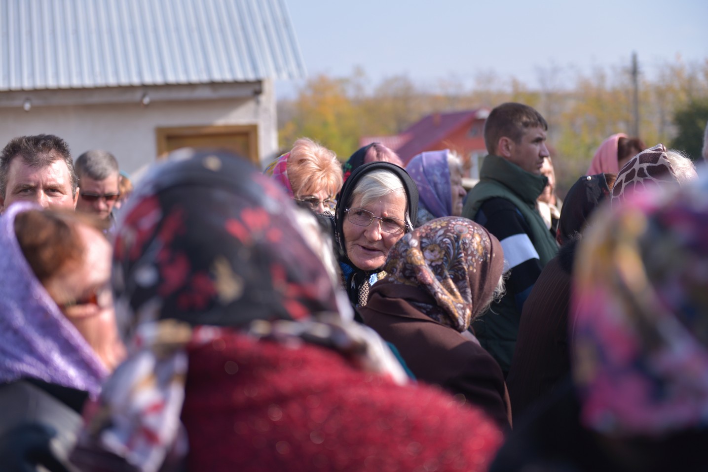 Sfințire de biserică la Avrămeni: „Domnul Hristos nu dorește să rămână cu forța în viața noastră” Sfințire de biserică la Avrămeni: „Domnul Hristos nu dorește să rămână cu forța în viața noastră”