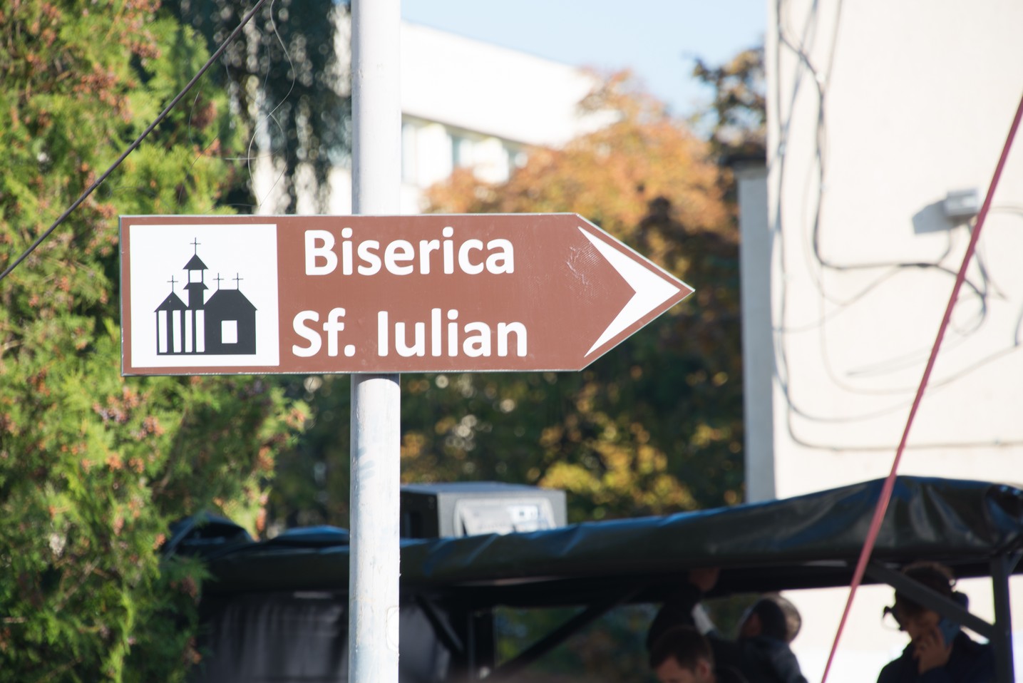 Sărbătoare istorică în Campusul universitar Tudor Vladimirescu: Biserica „Sfântul Mucenic Iulian din Tars” a fost sfințită