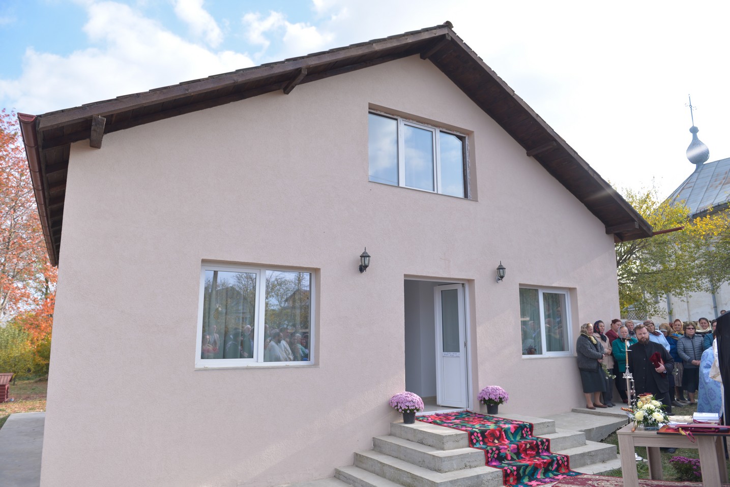 Sfințire de casă parohială în Parohia „Sfinții Mucenici Adrian și Natalia” - Mănăstireni Sfințire de casă parohială în Parohia „Sfinții Mucenici Adrian și Natalia” - Mănăstireni