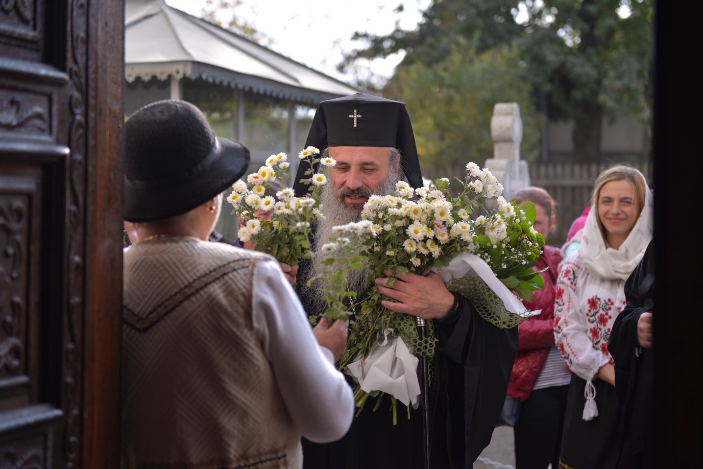 Sfințire de casă parohială în Parohia „Sfinții Mucenici Adrian și Natalia” - Mănăstireni Sfințire de casă parohială în Parohia „Sfinții Mucenici Adrian și Natalia” - Mănăstireni