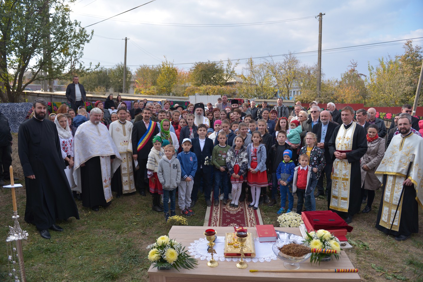 Sfințire de casă parohială în Parohia „Sfinții Mucenici Adrian și Natalia” - Mănăstireni Sfințire de casă parohială în Parohia „Sfinții Mucenici Adrian și Natalia” - Mănăstireni