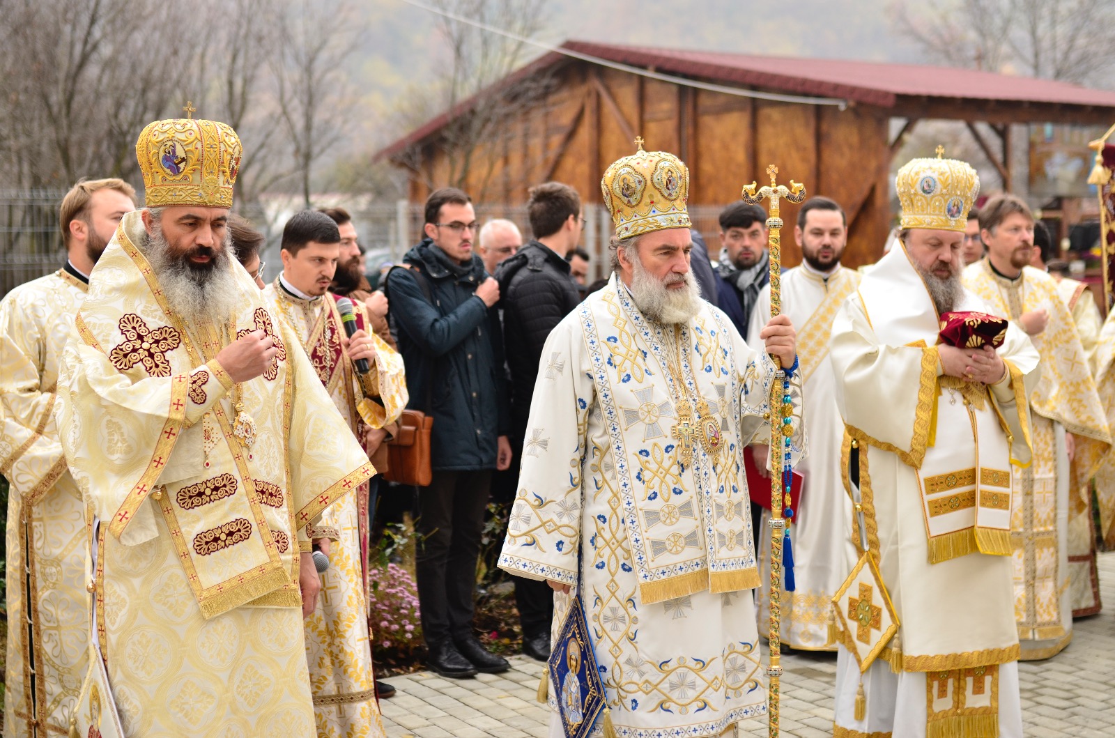 Târnosiri de biserici din Eparhia Romanului şi Bacăului