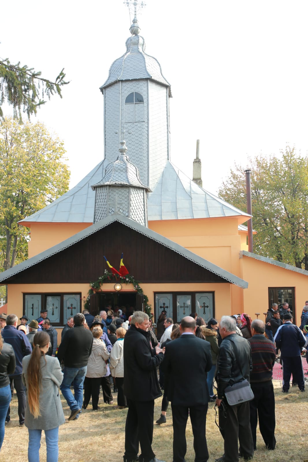 Târnosiri de biserici din Eparhia Romanului şi Bacăului