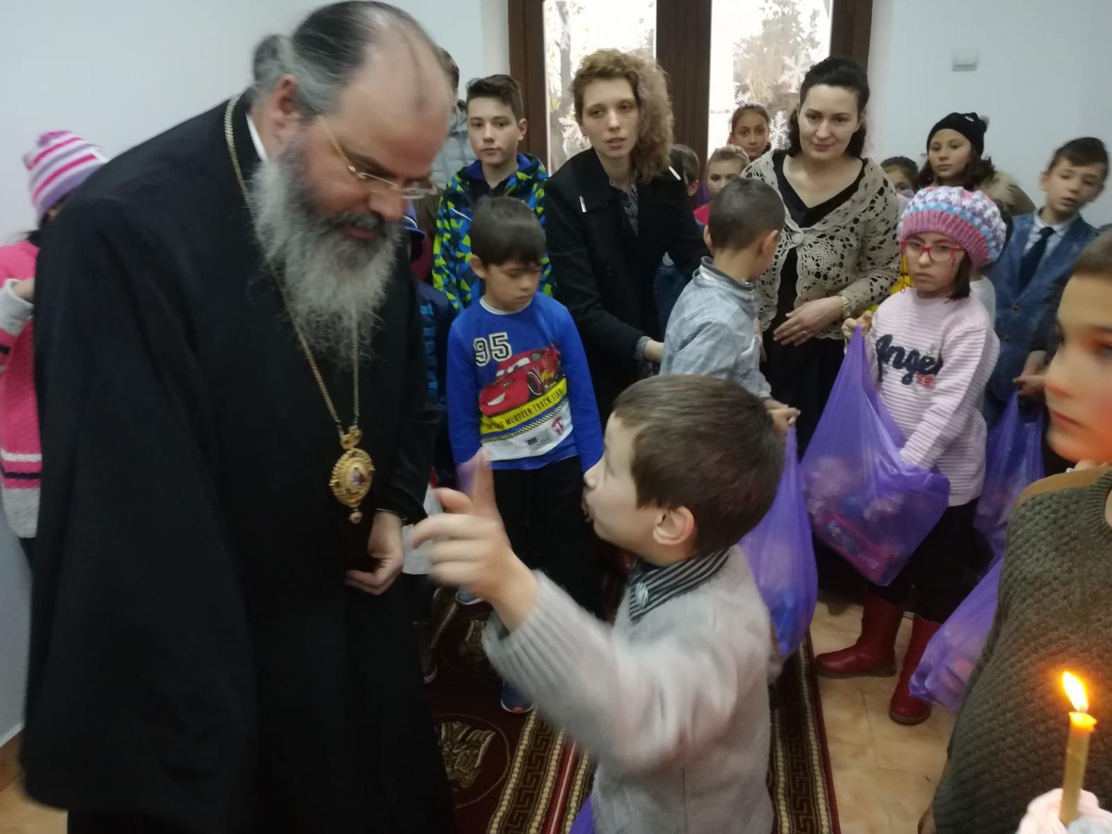 Primul Așezământ Social al Episcopiei Huşilor. PS Ignatie: „Noi, tot ceea ce facem, avem această conştiinţă, că le facem pentru veşnicie! Nu pentru a ieşi în evidenţă, ci pentru că aceasta este menirea noastră prin excelenţă!”