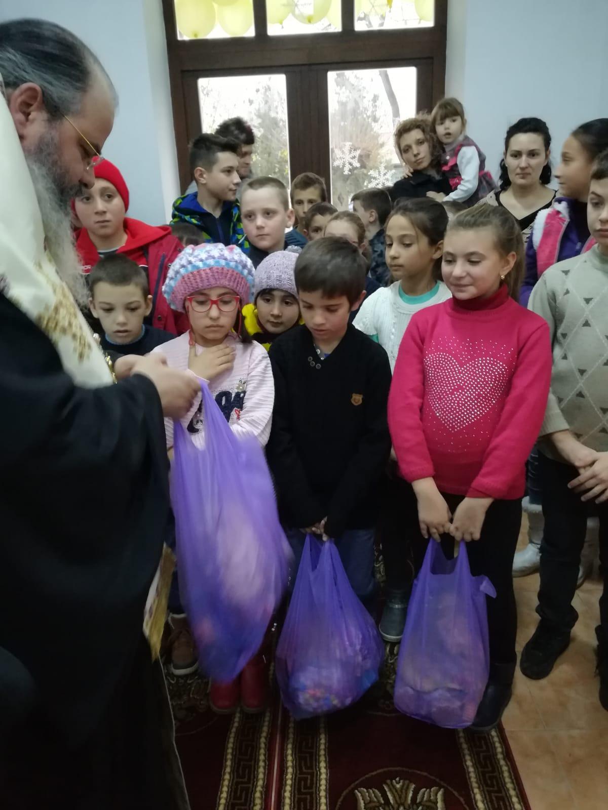 Primul Așezământ Social al Episcopiei Huşilor. PS Ignatie: „Noi, tot ceea ce facem, avem această conştiinţă, că le facem pentru veşnicie! Nu pentru a ieşi în evidenţă, ci pentru că aceasta este menirea noastră prin excelenţă!”