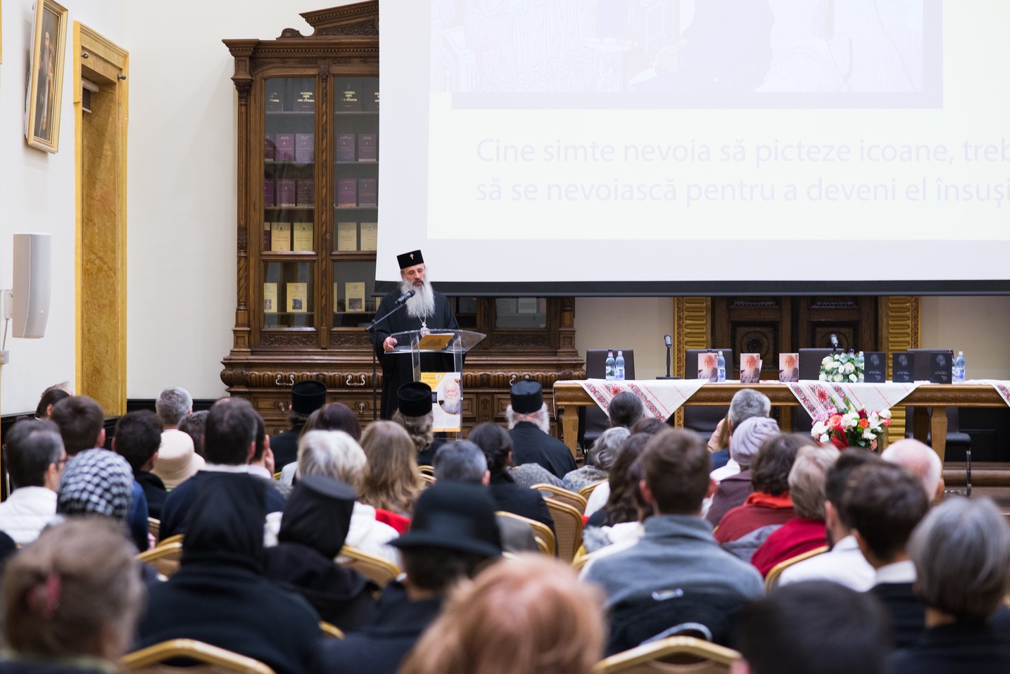A debutat Colocviul internaţional „Întâlnirea cu Duhovnicul - Părintele Sofian Boghiu” A debutat Colocviul internaţional „Întâlnirea cu Duhovnicul - Părintele Sofian Boghiu”