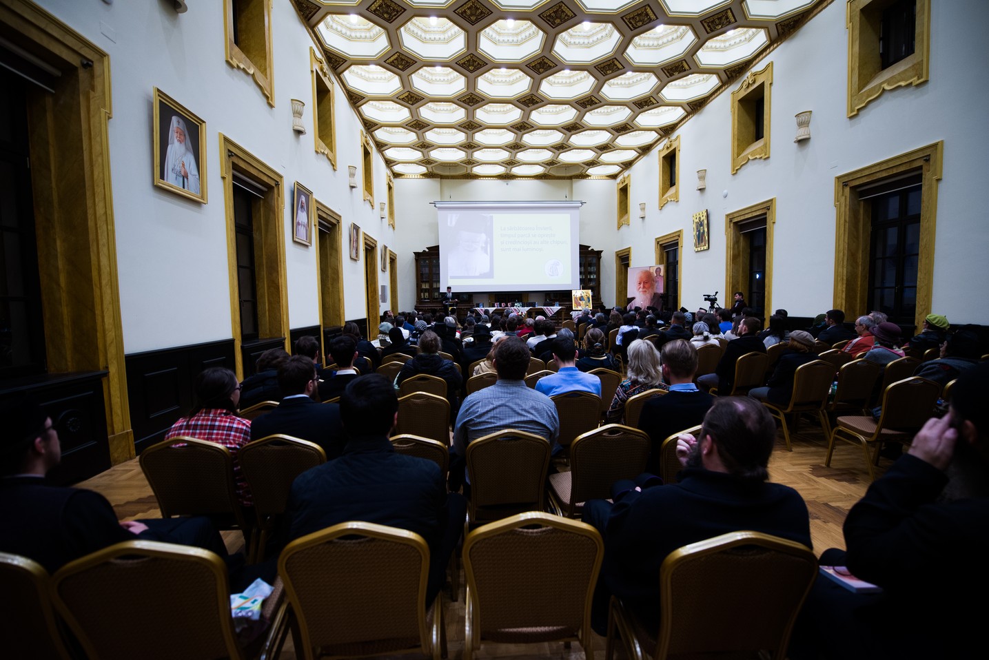 A debutat Colocviul internaţional „Întâlnirea cu Duhovnicul - Părintele Sofian Boghiu” A debutat Colocviul internaţional „Întâlnirea cu Duhovnicul - Părintele Sofian Boghiu”