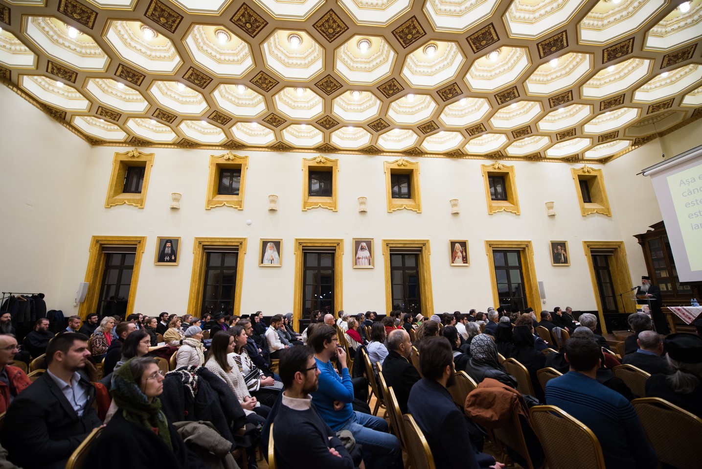 A debutat Colocviul internaţional „Întâlnirea cu Duhovnicul - Părintele Sofian Boghiu”