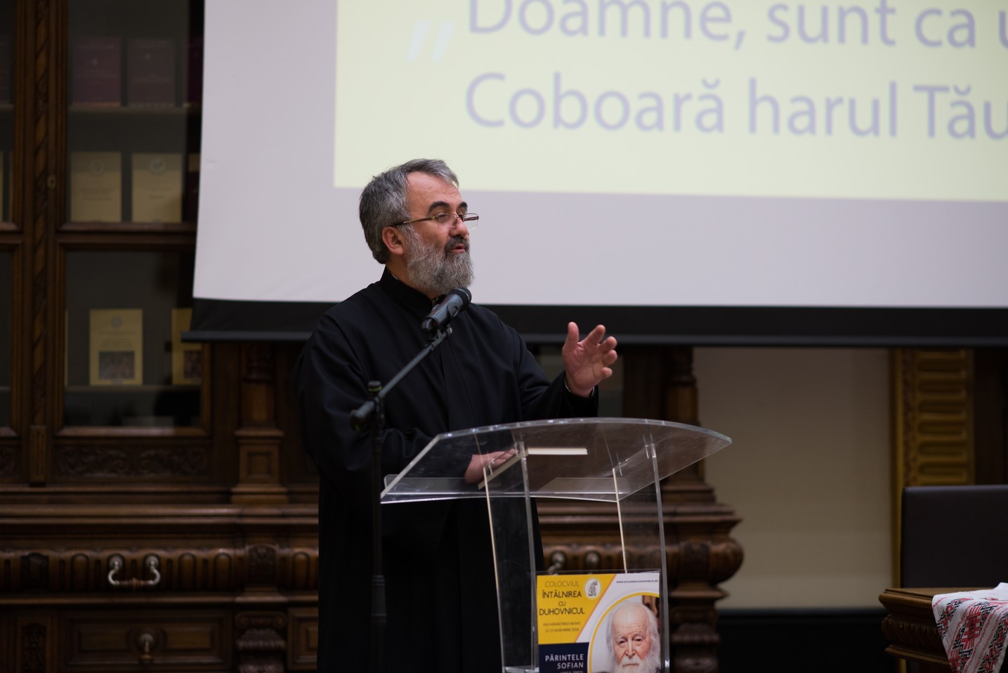 A debutat Colocviul internaţional „Întâlnirea cu Duhovnicul - Părintele Sofian Boghiu” A debutat Colocviul internaţional „Întâlnirea cu Duhovnicul - Părintele Sofian Boghiu”