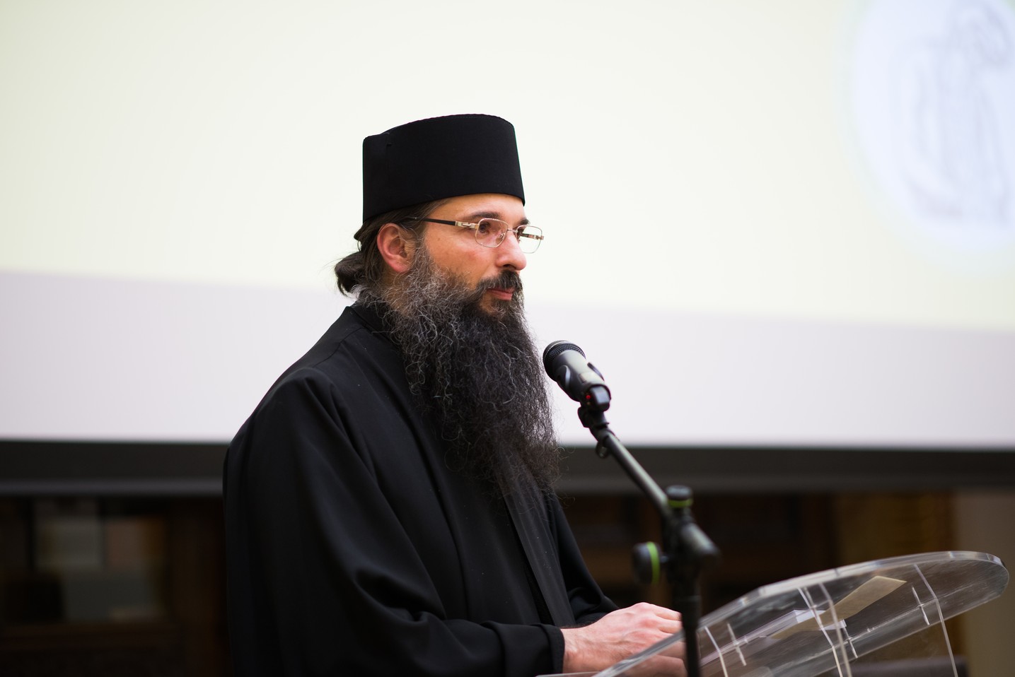 A debutat Colocviul internaţional „Întâlnirea cu Duhovnicul - Părintele Sofian Boghiu” A debutat Colocviul internaţional „Întâlnirea cu Duhovnicul - Părintele Sofian Boghiu”