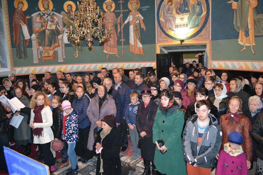 Întâlnire misionară la Capela „Sfântul Teodor Sicheotul” din Botoşani Întâlnire misionară la Capela „Sfântul Teodor Sicheotul” din Botoşani