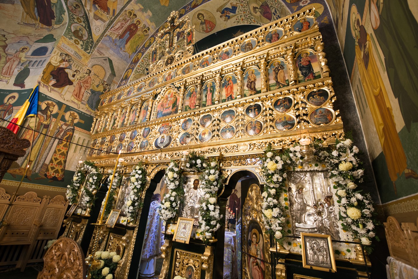 IPS Părinte Mitropolit Teofan, prezent la hramul „Altarului din Poiana liniștii”