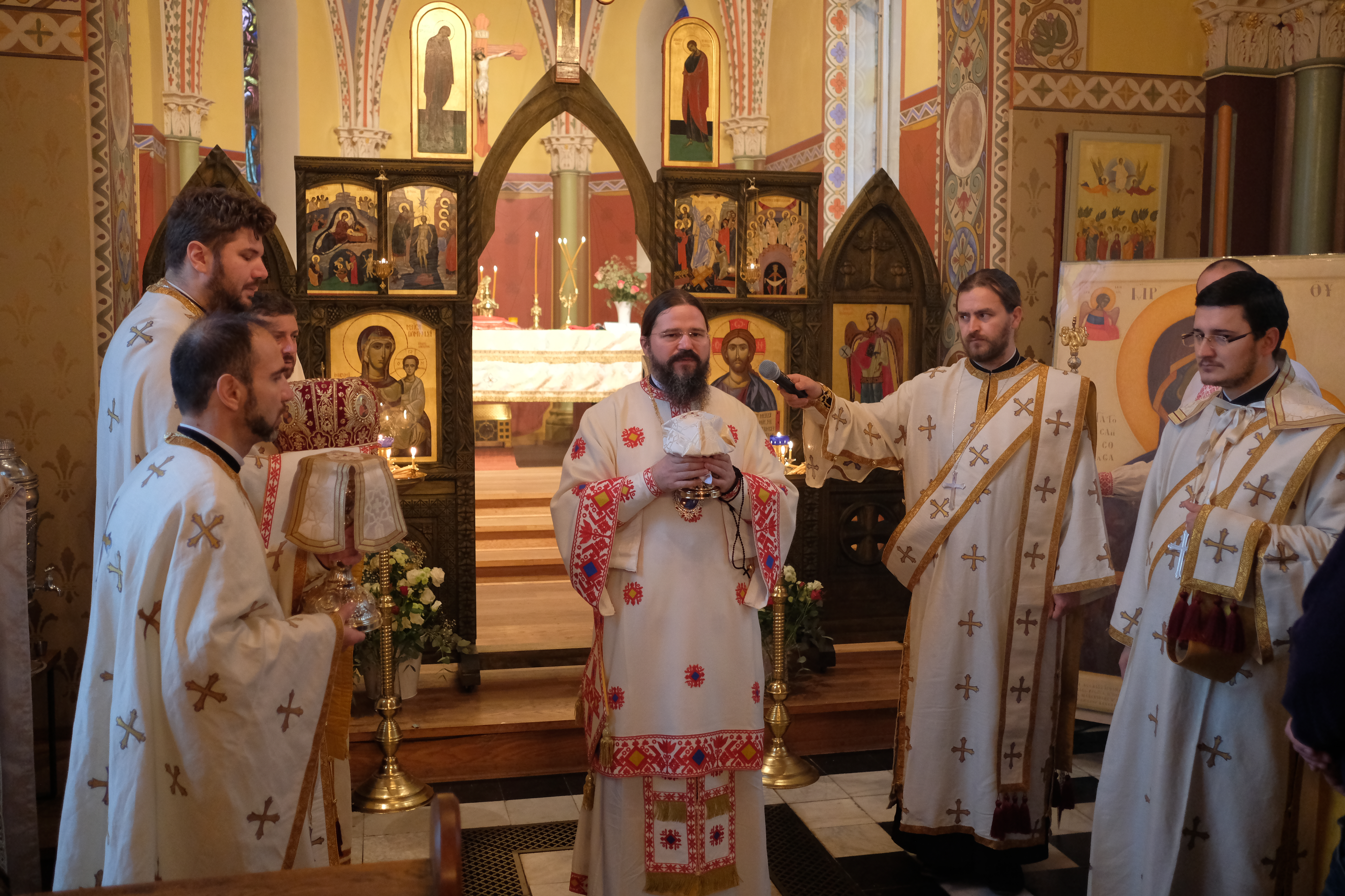 Acțiune caritabilă pentru copiii din Basarabia, în Episcopia Europei de Nord