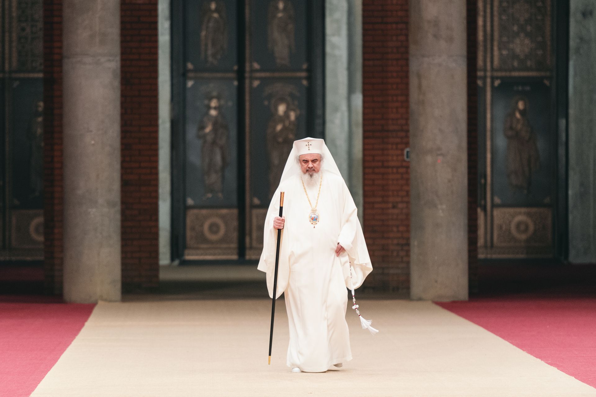 Eroii neamului au fost pomeniţi pentru prima dată la Catedrala Naţională