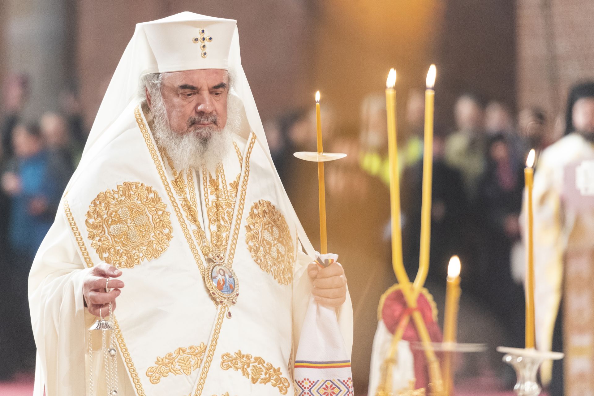 Eroii neamului au fost pomeniţi pentru prima dată la Catedrala Naţională