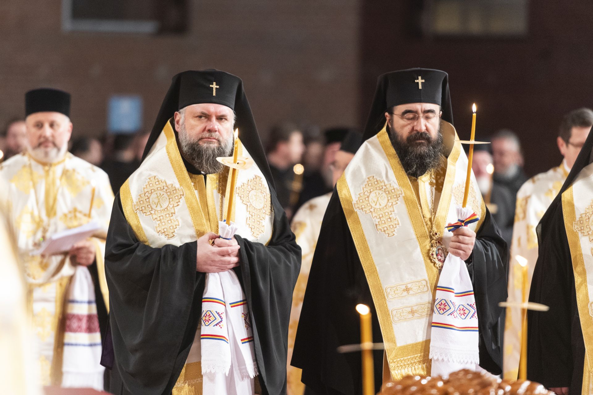 Eroii neamului au fost pomeniţi pentru prima dată la Catedrala Naţională