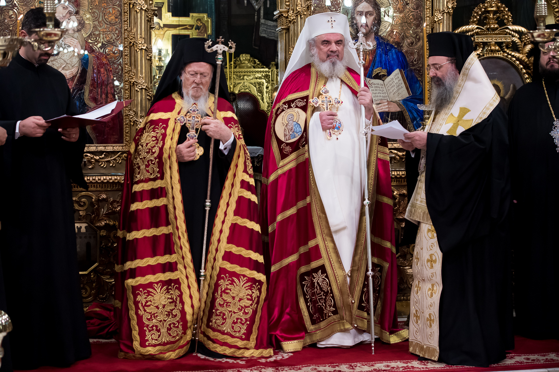 Patriarhul Ecumenic a fost întâmpinat de Părintele Patriarh Daniel la Catedrala Patriarhală