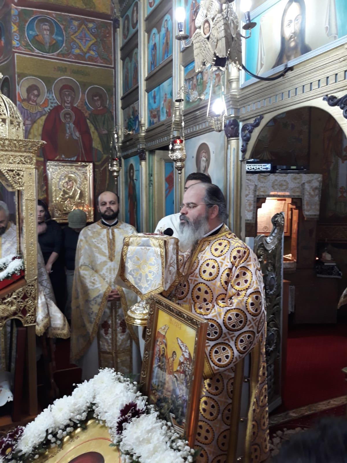 PS Ignatie: „Dăruind, noi devenim oameni adevăraţi! Ţinând numai pentru noi, fiind zgârciţi, începem să ne dezumanizăm!”