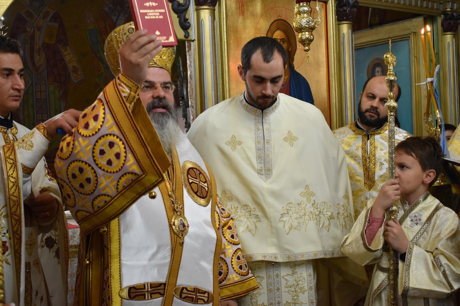 PS Ignatie: „Dăruind, noi devenim oameni adevăraţi! Ţinând numai pentru noi, fiind zgârciţi, începem să ne dezumanizăm!”