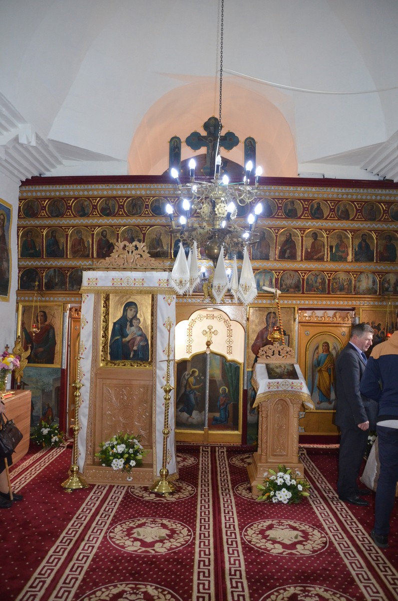 Biserica din satul sucevean Vâlcele, sfinţită de Preasfinţitul Părinte Damaschin Dorneanul