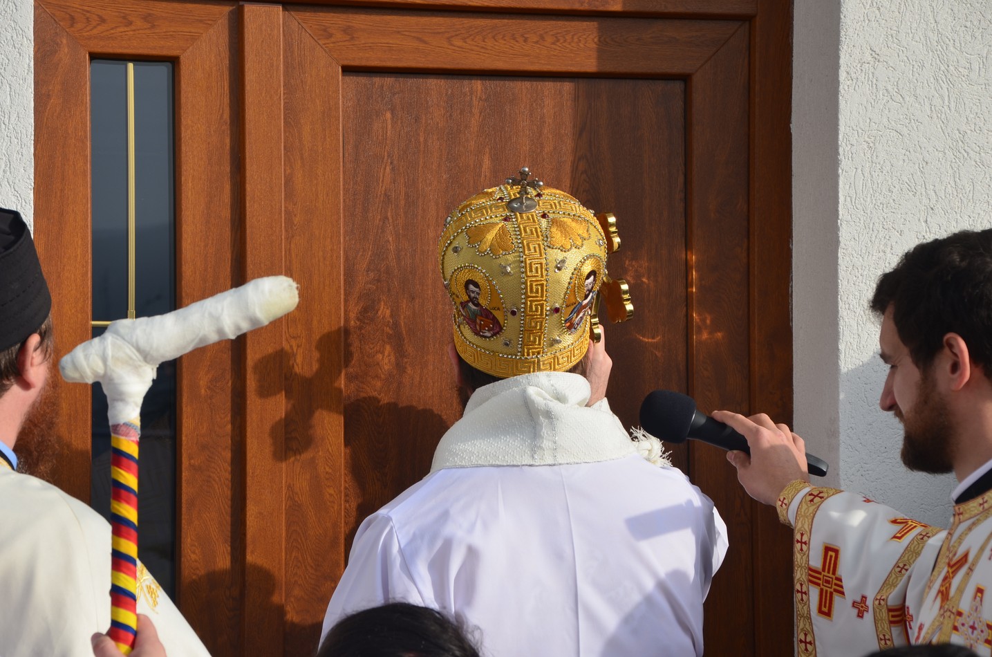 Biserica din satul sucevean Vâlcele, sfinţită de Preasfinţitul Părinte Damaschin Dorneanul