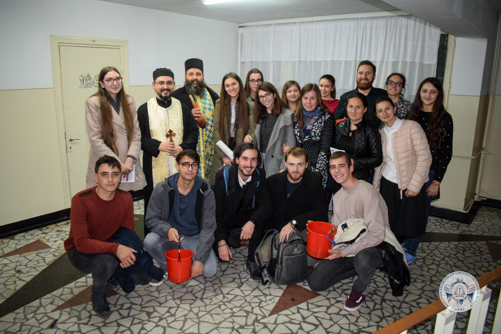 Au fost binecuvântate camerele din căminele studenţeşti ieşene Au fost binecuvântate camerele din căminele studenţeşti ieşene