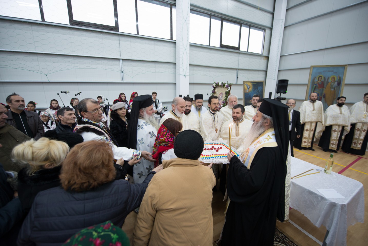 Sfințire de capelă la Liceul Tehnologic Special din comuna Ștefan cel Mare: „Întotdeauna românul, în casa lui, a avut un colț de rugăciune”