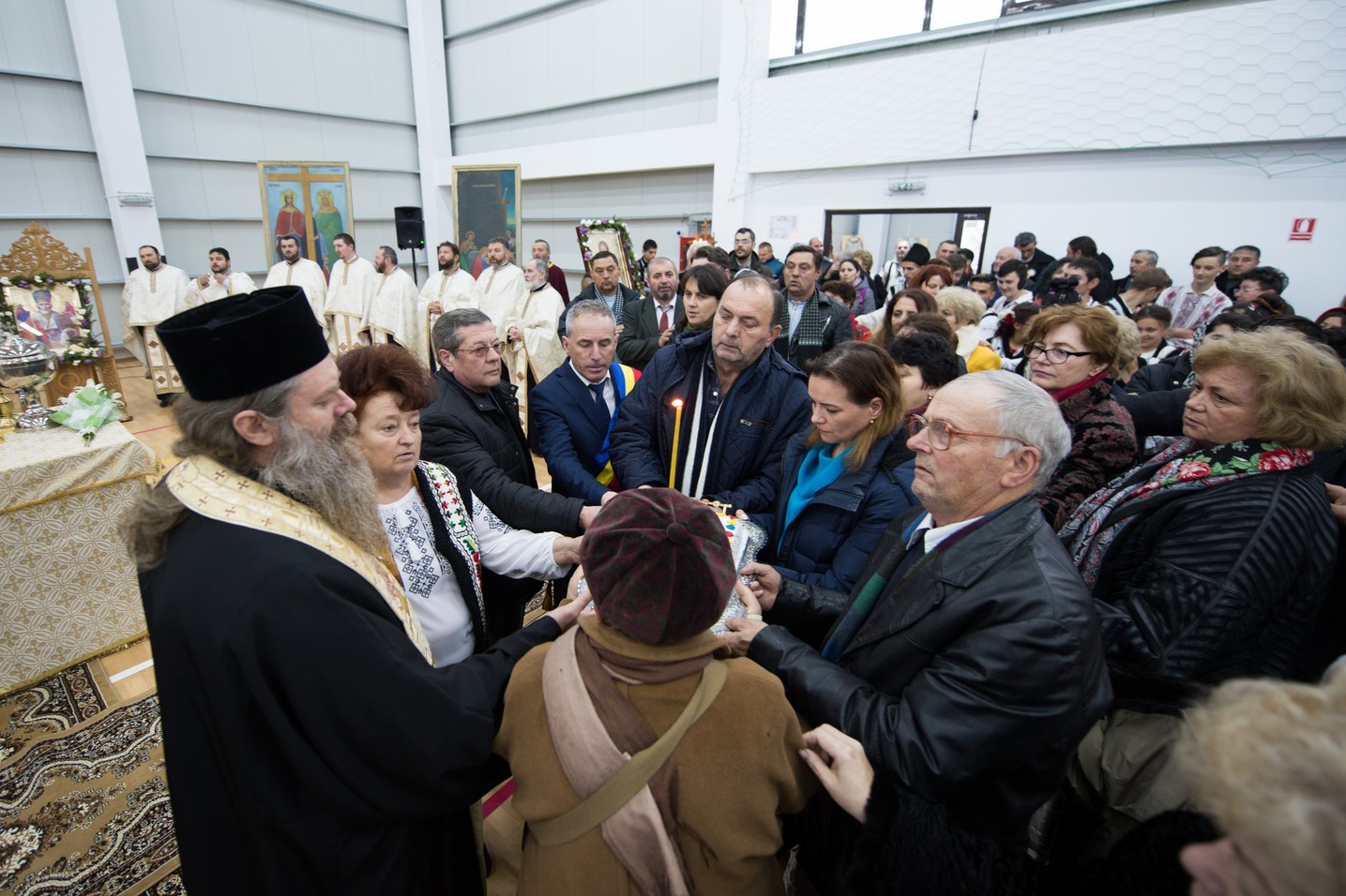 Sfințire de capelă la Liceul Tehnologic Special din comuna Ștefan cel Mare: „Întotdeauna românul, în casa lui, a avut un colț de rugăciune”