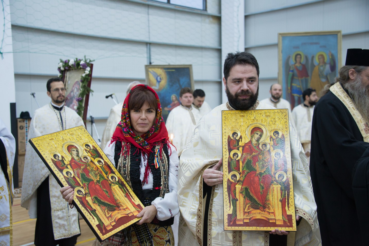 Sfințire de capelă la Liceul Tehnologic Special din comuna Ștefan cel Mare: „Întotdeauna românul, în casa lui, a avut un colț de rugăciune”